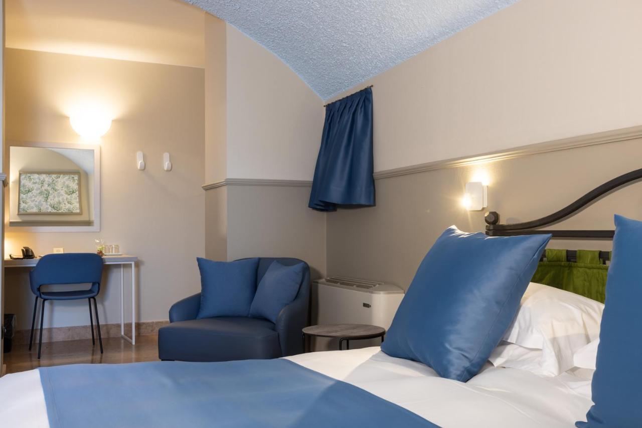 Casa Du Lac, By R Collection Hotels Варенна Экстерьер фото