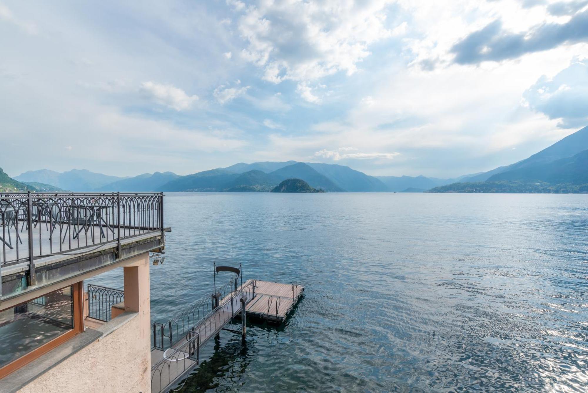 Casa Du Lac, By R Collection Hotels Варенна Экстерьер фото